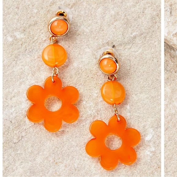 Urban Outfitters Jewelry - Urban Outfitters Orange Resin Flower Oval Drop Earrings